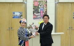 第71回伊豆大島椿まつりキャラバン隊表敬訪問