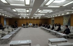 日本オリンピック委員会会長及び日本パラリンピック委員会会長 都議会訪問の写真