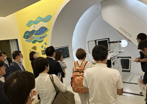 兵庫県立粒子線医療センター附属神戸陽子線センターを訪問