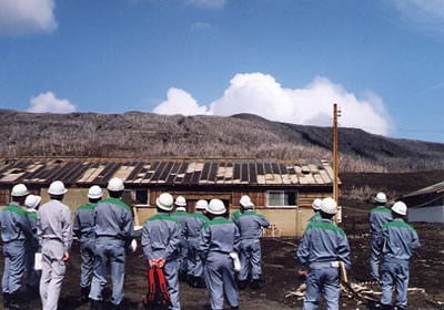 村営牧場から雄山を仰ぐ