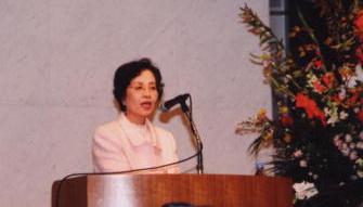 潮谷義子熊本県知事