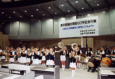 江東区立明治小学校のマーチングバンド演奏