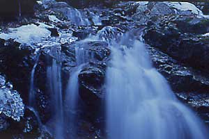 払沢の滝